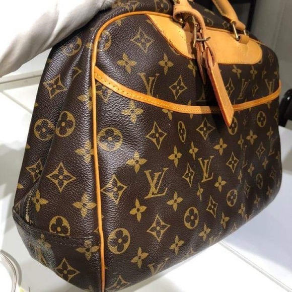 SOLD Authentic Deauville - Picture 2 of 10